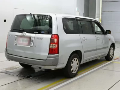 Toyota SUCCEED