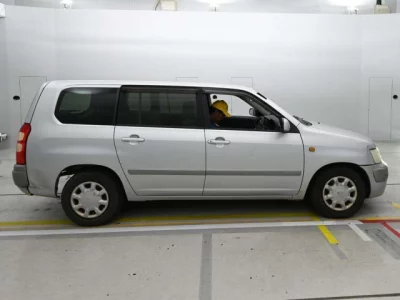 Toyota SUCCEED