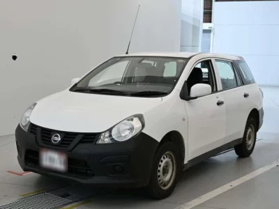 Nissan AD
