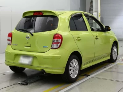 Nissan March
