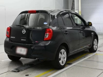 Nissan March