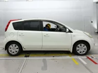Nissan NOTE лот № 30054 оценка 4  с аукциона в Японии 2
