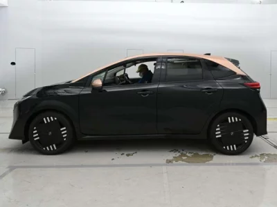 Nissan Aura