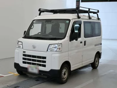 Toyota PIXIS VAN  с аукциона в Японии