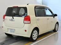 Toyota PORTE лот № 30011 оценка 4.5  с аукциона в Японии 1