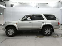 Toyota HILUX SURF лот № 11009 оценка 3.5  с аукциона в Японии 3