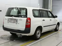 Toyota SUCCEED лот № 10028 оценка 3.5  с аукциона в Японии 1