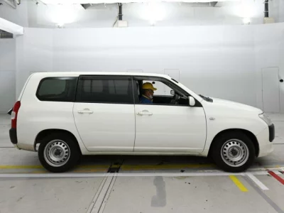 Toyota Succeed