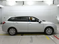 Toyota COROLLA FIELDER лот № 30091 оценка 4  с аукциона в Японии 2