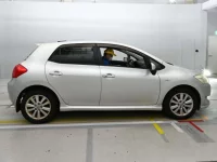 Toyota AURIS лот № 90102 оценка 3  с аукциона в Японии 2