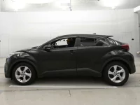 Toyota C-HR лот № 30083 оценка 4.5  с аукциона в Японии 3