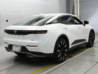 Toyota Crown Crossover
