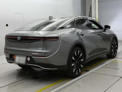 Toyota CROWN CROSSOVER