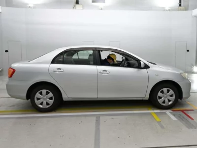 Toyota COROLLA AXIO  с аукциона в Японии