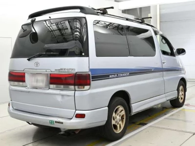 Toyota HIACE REGIUS