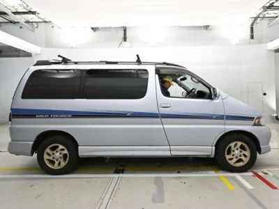 Toyota HIACE REGIUS