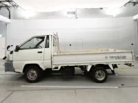 Toyota LITE ACE TRUCK лот № 40026 оценка 3.5  с аукциона в Японии 3