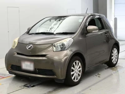 Toyota iQ