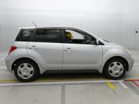 Toyota IST лот № 30165 оценка 3  с аукциона в Японии 2