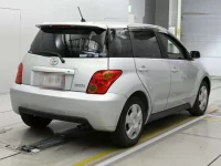Toyota IST лот № 30165 оценка 3  с аукциона в Японии 1