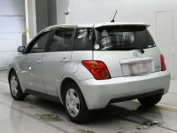 Toyota IST лот № 30165 оценка 3  с аукциона в Японии 5