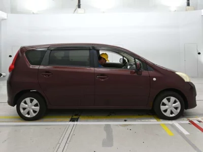 Toyota PASSO SETTE