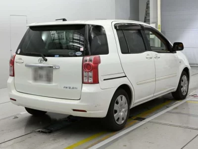 Toyota Raum