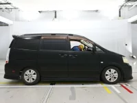 Nissan SERENA лот № 10037 оценка 3.5  с аукциона в Японии 2