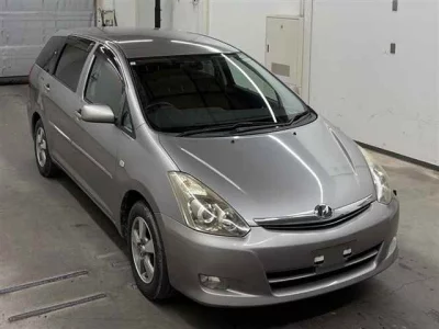 Toyota WISH  с аукциона в Японии