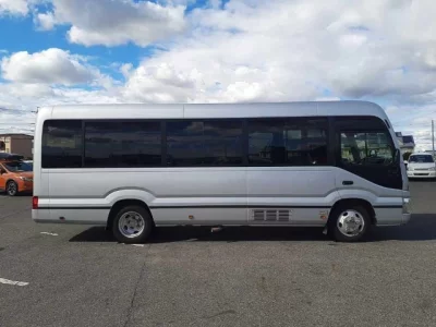 Toyota COASTER