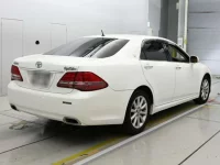 Toyota CROWN лот № 30402 оценка 4  с аукциона в Японии 1