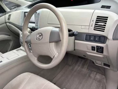 Toyota ESTIMA HYBRID