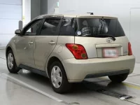 Toyota IST лот № 90248 оценка 3  с аукциона в Японии 5