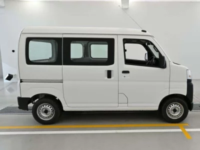 Toyota PIXIS VAN  с аукциона в Японии
