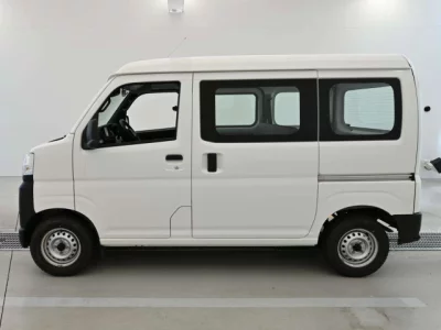 Toyota PIXIS VAN  с аукциона в Японии