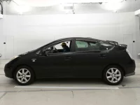 Toyota Prius лот № 30403 оценка R  с аукциона в Японии 3