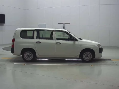 Toyota SUCCEED