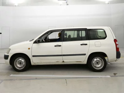 Toyota Succeed