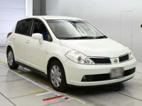 Nissan TIIDA лот № 90287 оценка 4.5  с аукциона в Японии 4