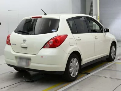 Nissan TIIDA  с аукциона в Японии
