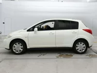 Nissan TIIDA лот № 90280 оценка 3.5  с аукциона в Японии 3