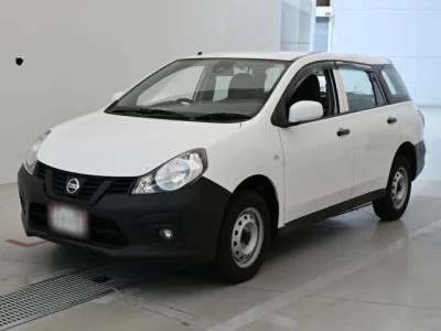 Nissan AD