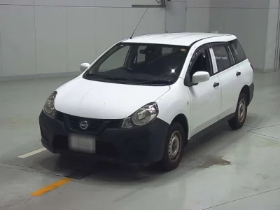 Nissan AD