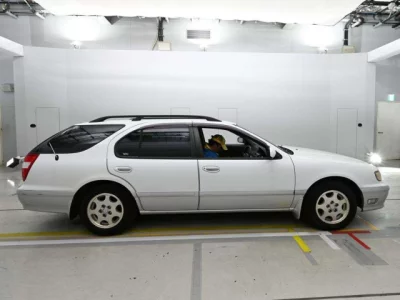 Nissan Cefiro