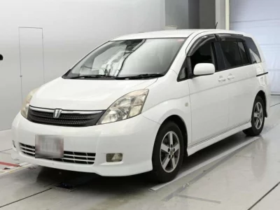 Toyota ISIS