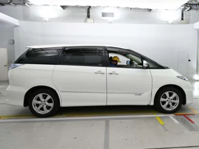 Toyota ESTIMA HYBRID