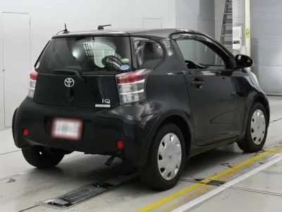 Toyota iQ