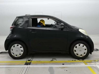 Toyota iQ