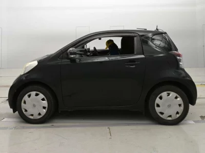 Toyota iQ