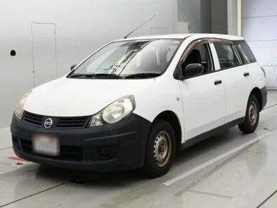 Nissan AD